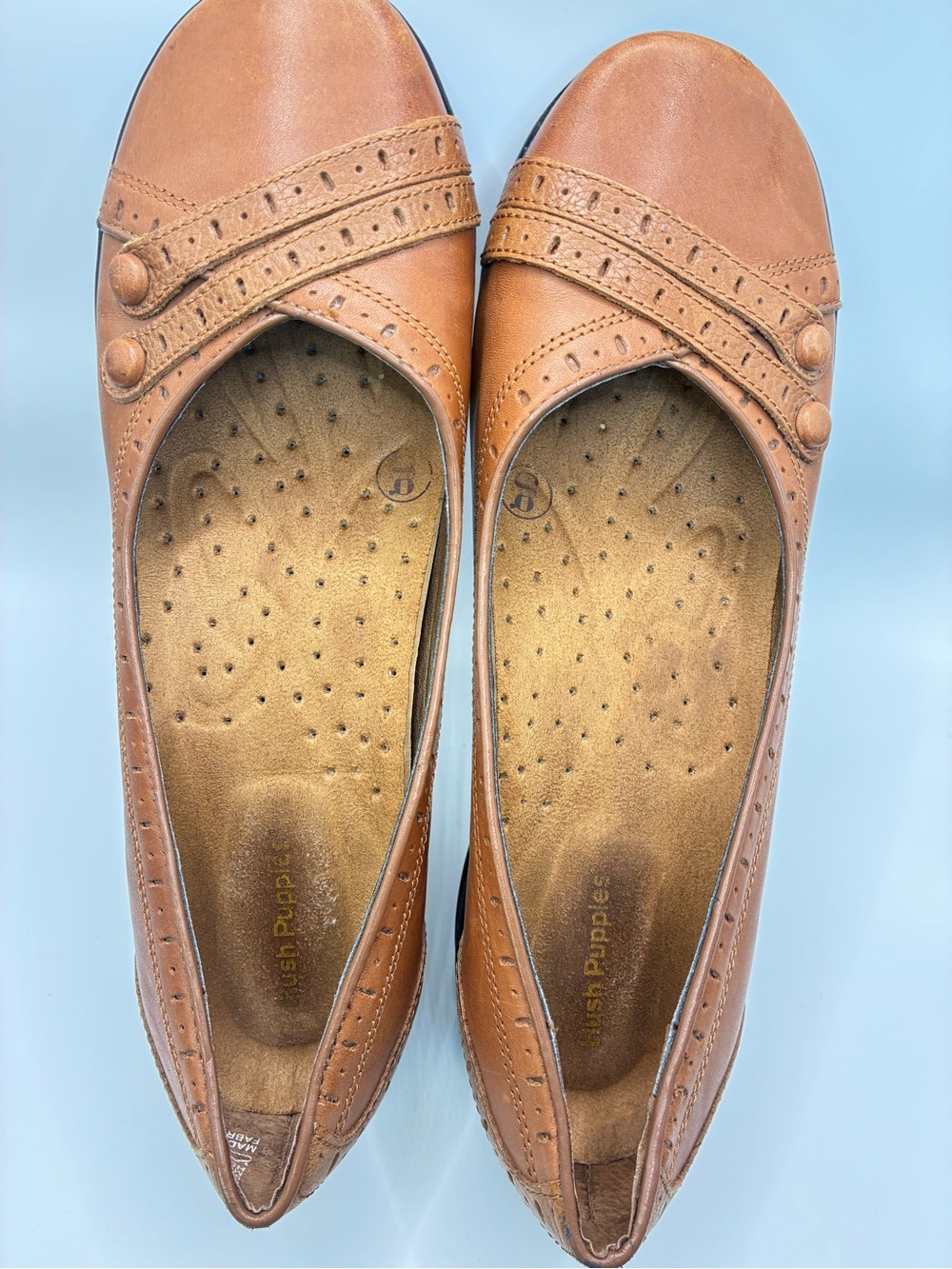 Hush Puppies Women's Tan Leather Slip-On Ballet Flats